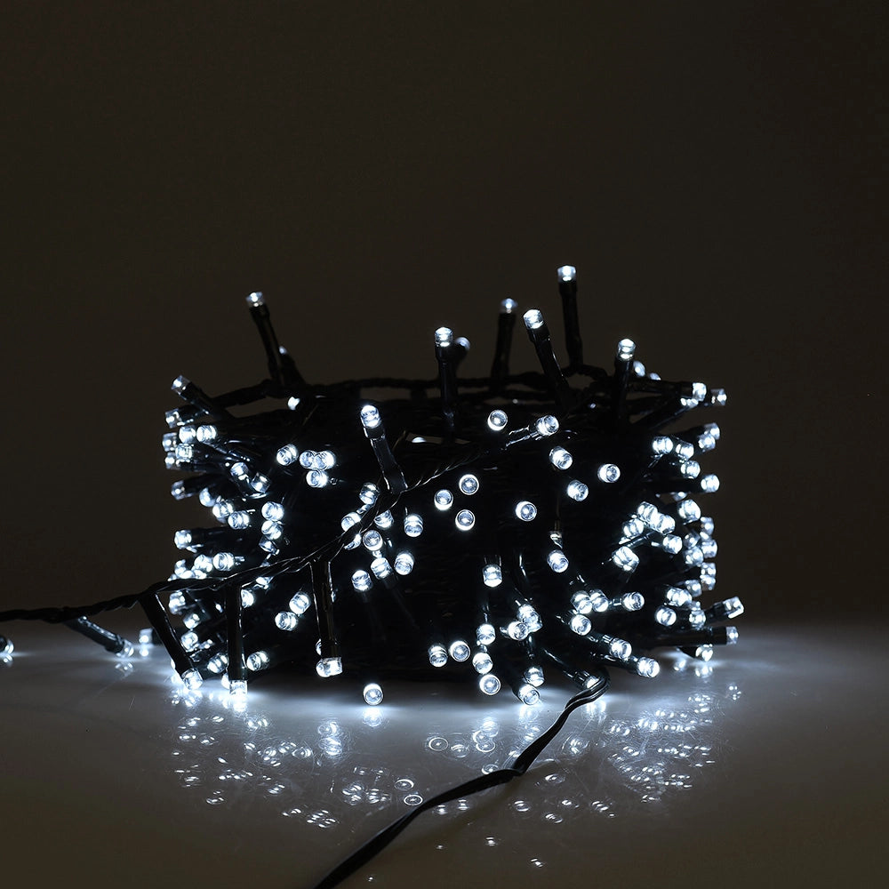 Catena luminosa natalizia con 4000 led luce bianca fredda 100mt di catena 36V cavo verde decorare il Natale spazi esterno interno albero e balconi con 8 giochi