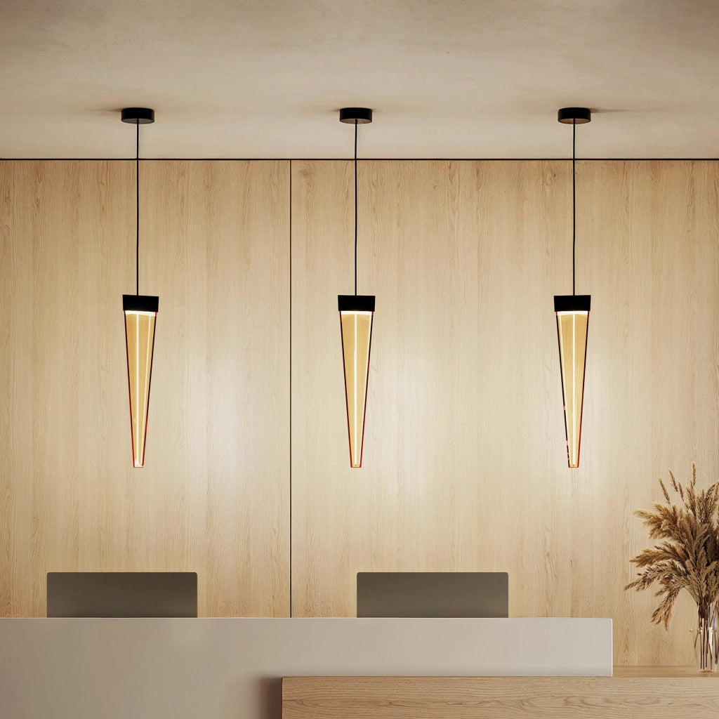 Stalactite Lampada a Sospensione LED di Design, Forma Piramidale, Vetro Colore Ambra e Struttura in Nickel Nero Lucido, Illuminazione 12W 2700K