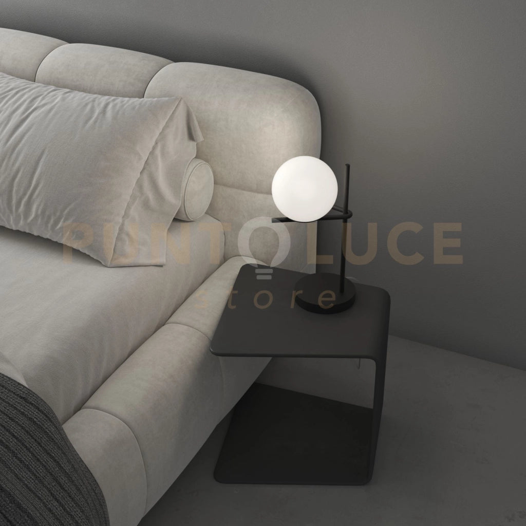 HOLLY LAMPADA 1 LUCE ATTACCO E27 NERO CON VETRO BIANCO SOFFIATO OPACO