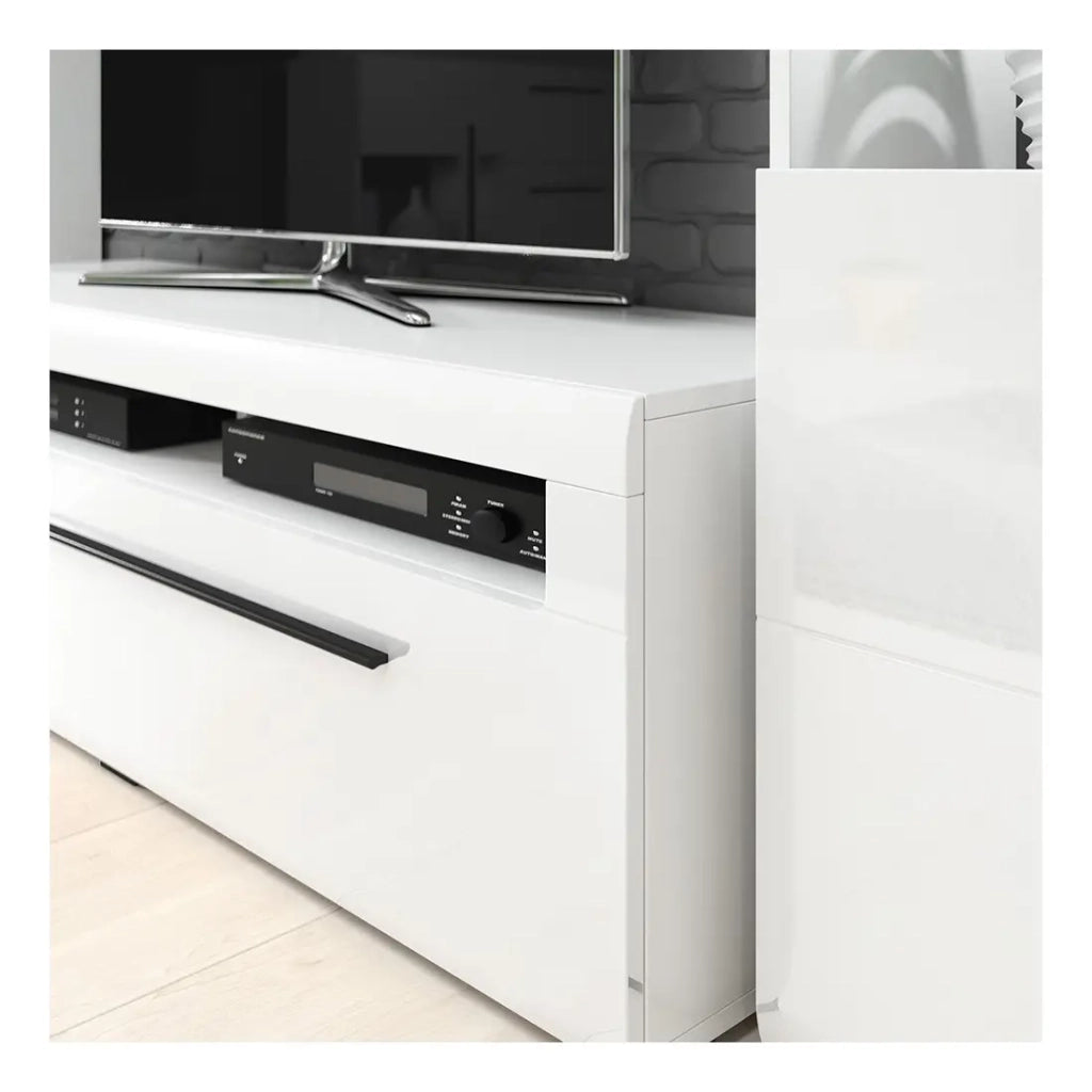 Mobile TV 140cm collezione BREDA. Colori bianco opaco e bianco lucido. Stile design.