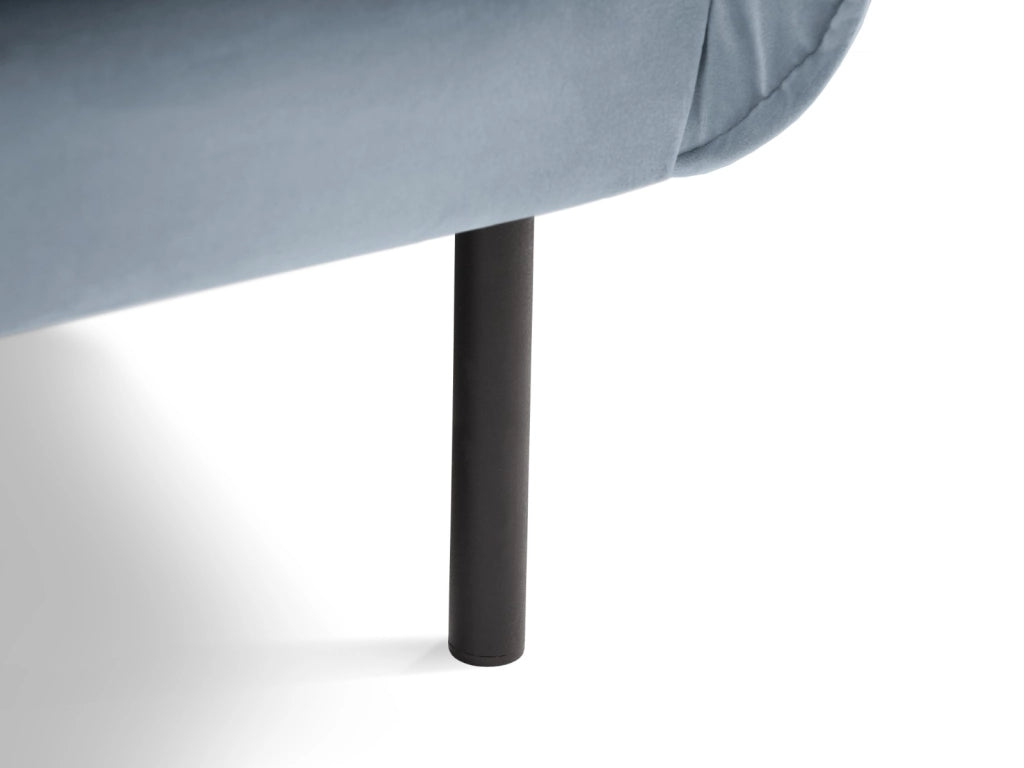 Cosmopolitan Design - Poltrona "Vienna" in velluto azzurro 