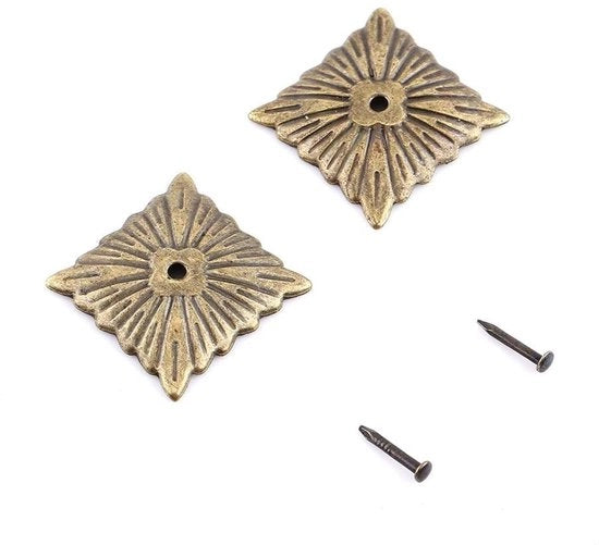 Nageli per Mobili Decorativi Antichi - 100 Pezzi - Metallo Bronzo - Superficie Liscia - Dimensioni 21x21mm - per Mobili/Sofa - Nageli Decorativi