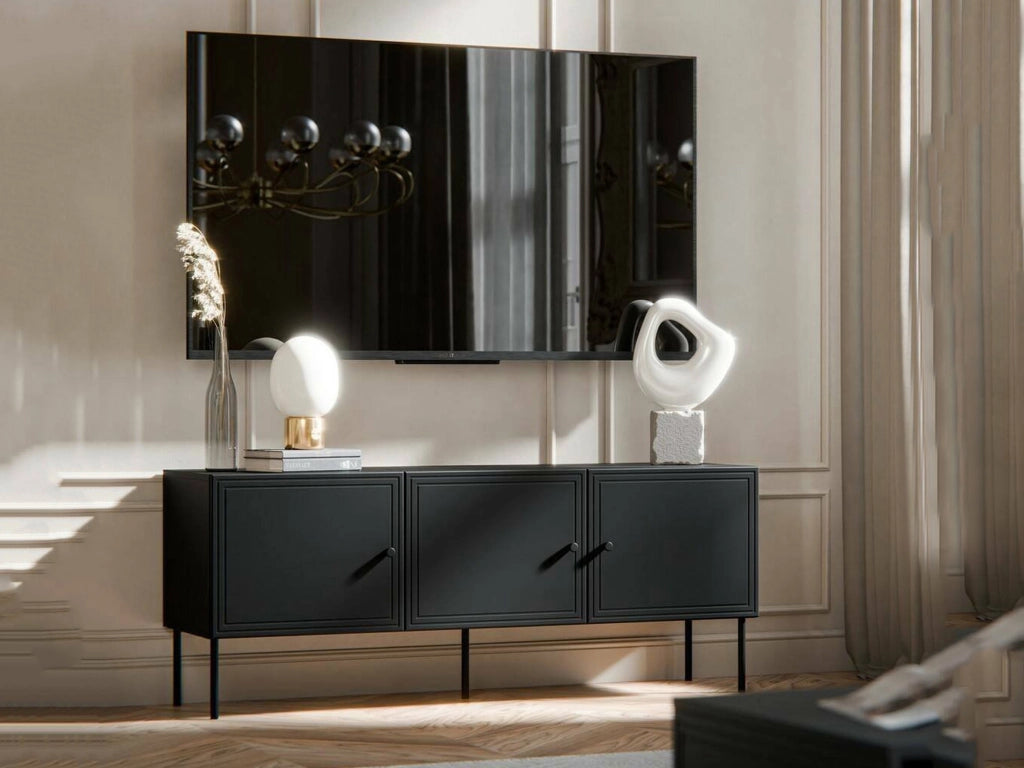 Mobile porta TV Sarzana, Madia da salotto con tre ante battenti, Rialzato da terra, 151x40 h60 cm, Nero
