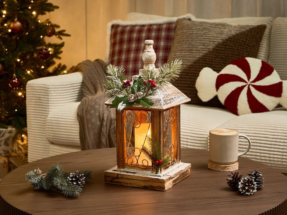 Lanterna LED in legno di abete marrone scuro Decorazione natalizia tradizionale fatta a mano