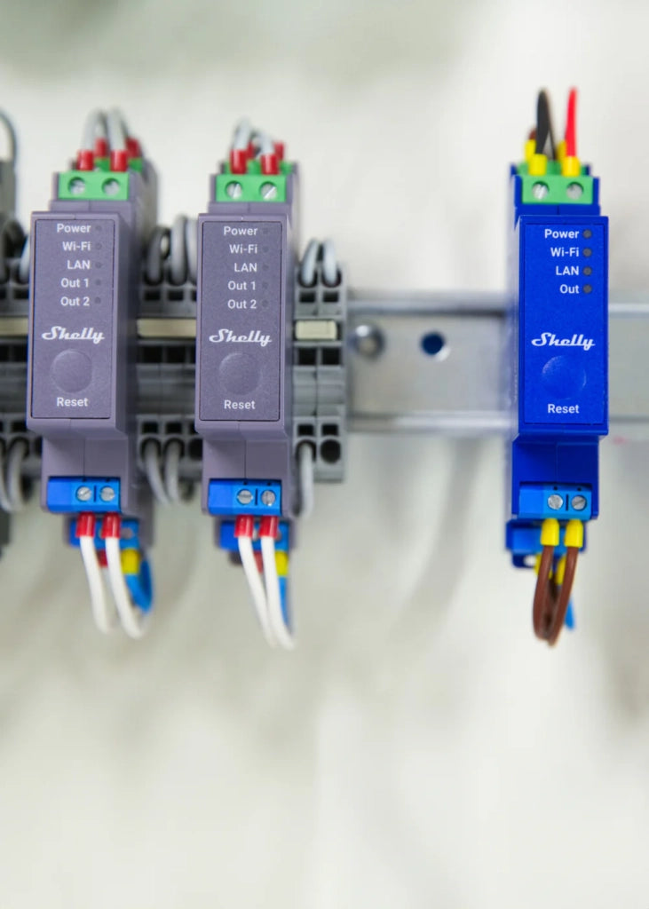 Shelly Pro Dimmer 0/1-10V PM - Modulo Dimmer DIN Smart