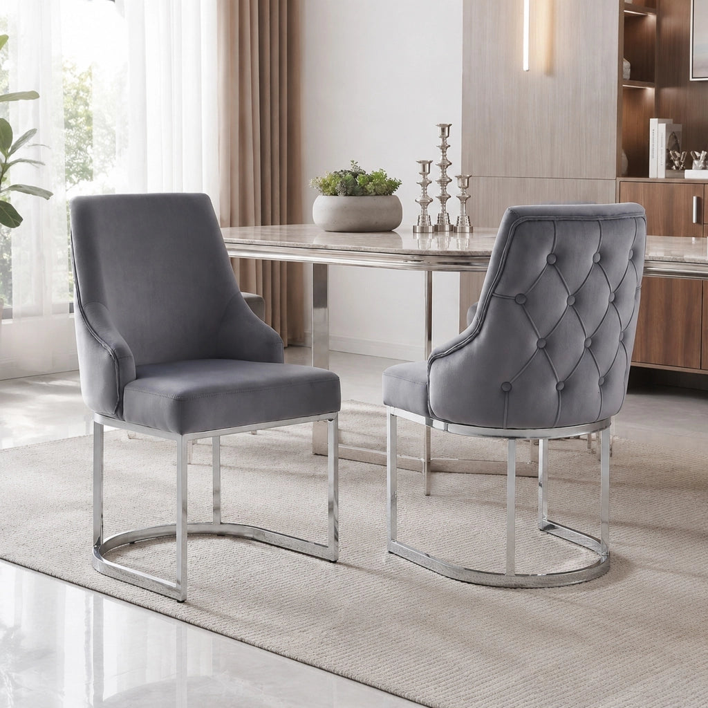Set di 4 sedie da pranzo 59x55x89 cm con rivestimento in velluto; schienale trapuntato; grigio e argento