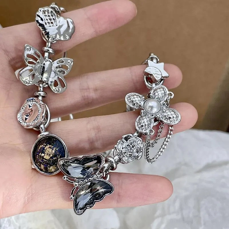 Collana con farfalla di cristallo fatta a mano, bottone retr¨°, nuova catena per clavicola, regalo di Natale o compleanno.