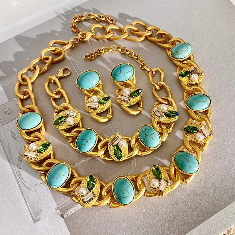 Collana vintage con perline di cristallo turchese