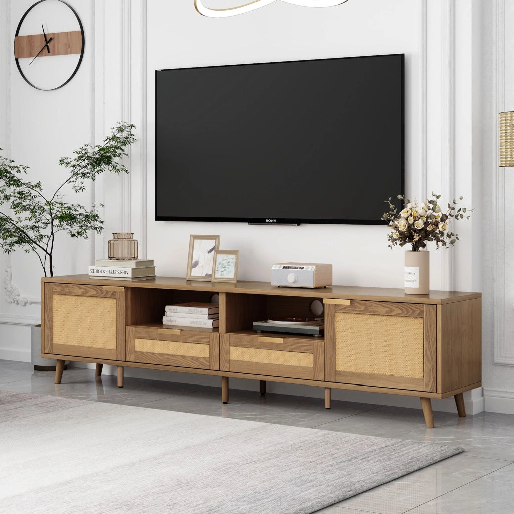 Mobile TV in truciolare effetto rovere con dettagli in rattan sintetico, 200x37x49 cm, 2 ante, 2 cassetti, gambe regolabili, montaggio facile