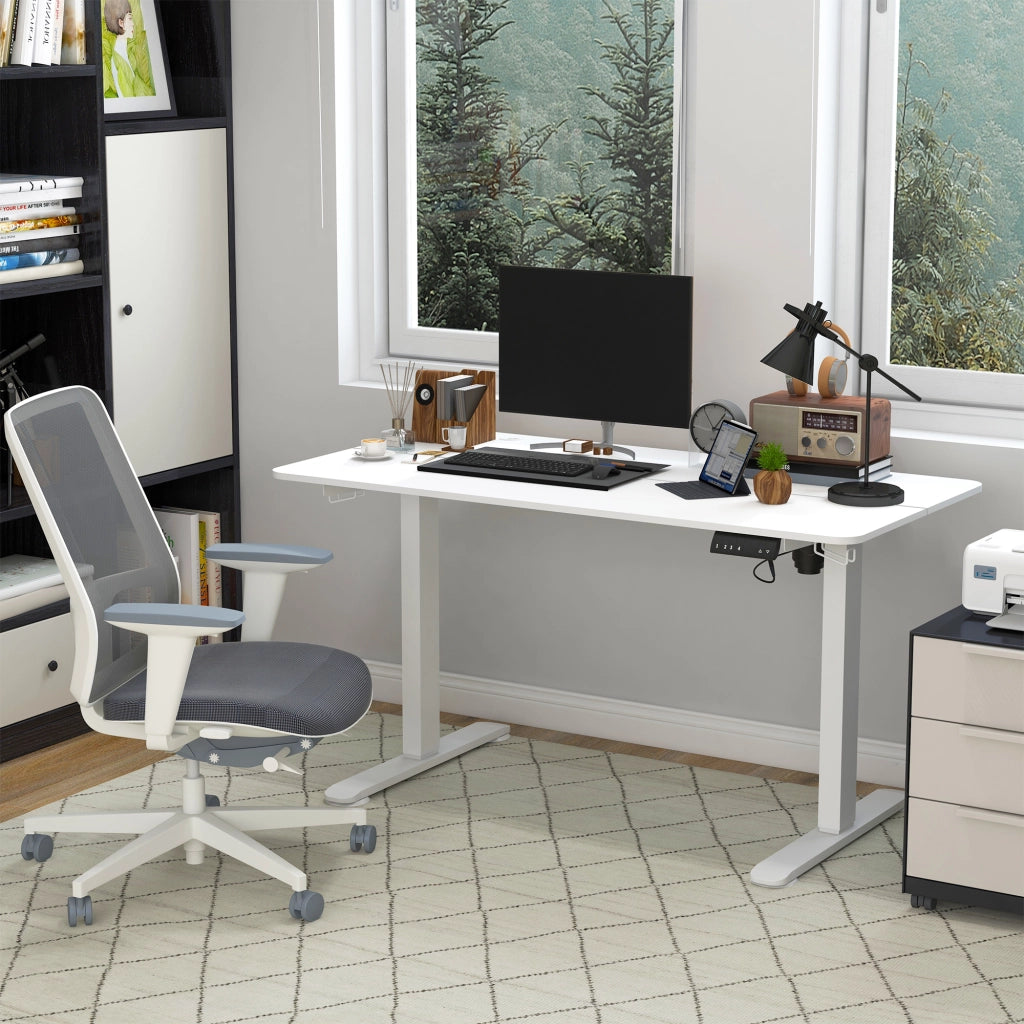 Scrivania regolabile in altezza 140x70 cm, scrivania elettrica per computer con 4 slot di memoria, scrivania ergonomica per lavorare sia seduti che