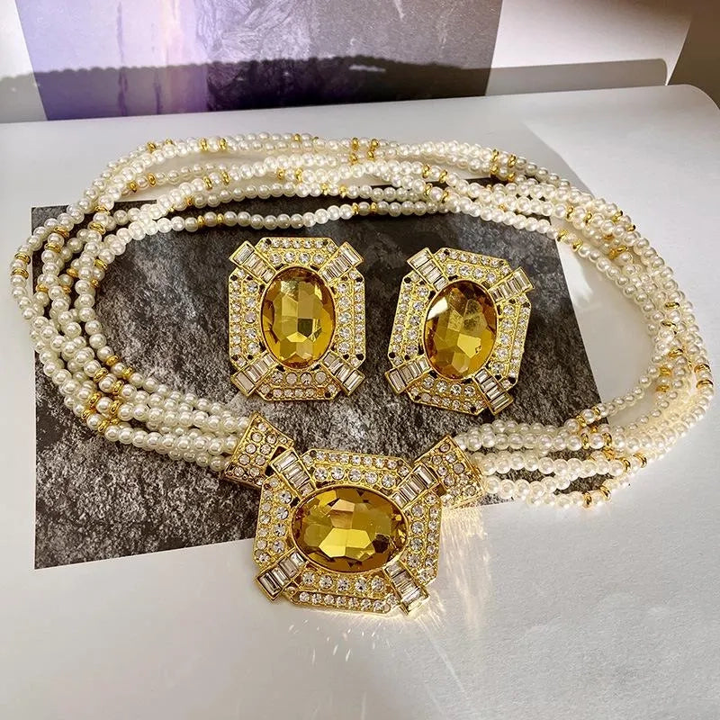 Collana e orecchini vintage fatti a mano con pendente multistrato di perle e cristalli, regalo di Natale per donna, regalo di compleanno