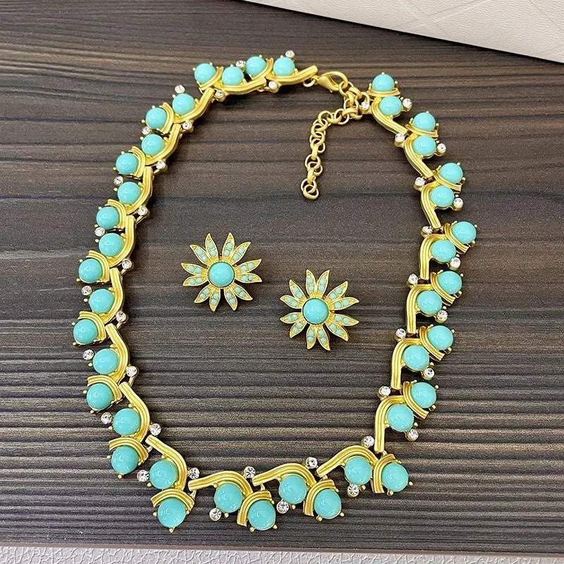 Orecchini vintage fatti a mano con fiori blu e collana di cristallo, regalo di Natale o compleanno.