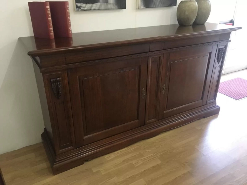 Soggiorno credenza contro mobile tavolo sedie arte povera classica - Mobili 2G