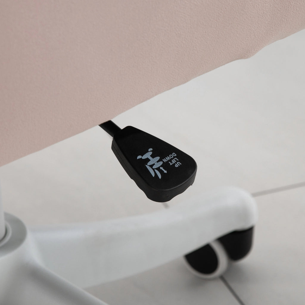 Sedia da ufficio ergonomica con massaggio a vibrazione USB e altezza regolabile in velluto rosa