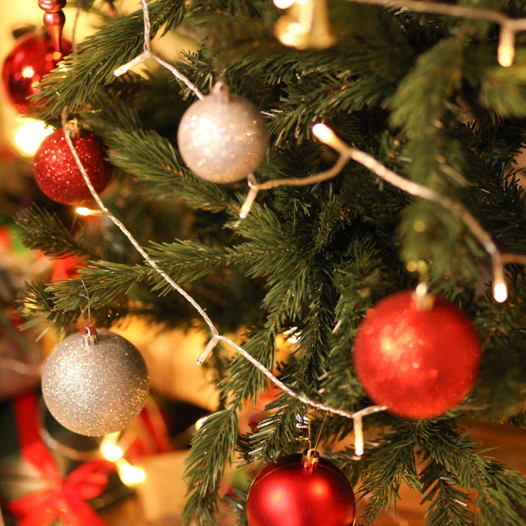 Albero di Natale Artificiale 90x180 cm con Base Pieghevole ¨C Minimal ¨C Verde