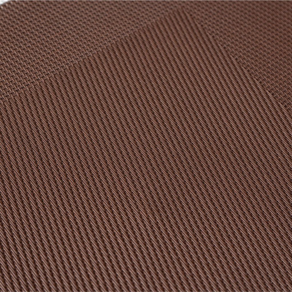 Set 4 Tovagliette Americane 45x30 cm in PVC Intrecciato, Lavabili e Riutilizzabili, Sottopiatto Rettangolare per Tavola Cucina e Sala da Pranzo  Marrone