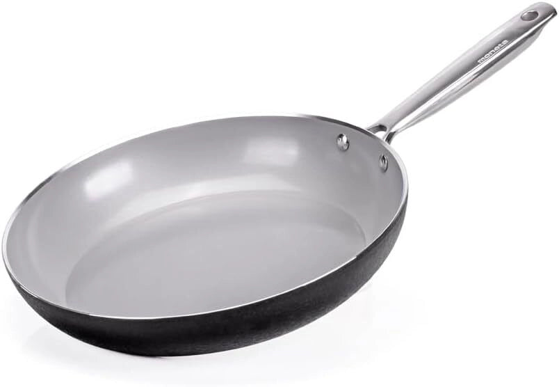Moneta 0005390130 Armonia Finegres Padella 30 cm Alluminio Forgiato Rivestimento Antiaderente Naturale Senza PTFE PFAS PFOA Nichel Full Induction per Tutti i Piani Cottura incluso Induzione Manico Acciaio Inox Fissato con Rivetti colore Nero