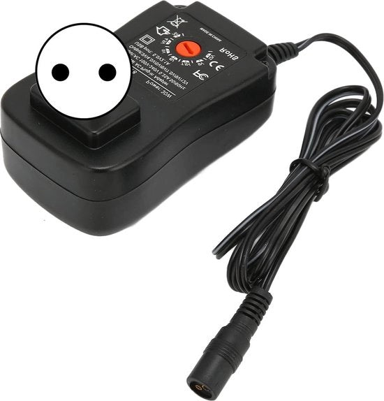 Adattatore di alimentazione universale 30W con 6 tipi di connessione DC e porta USB 5V 2.1A, supporta tensioni da 3V a 12V.