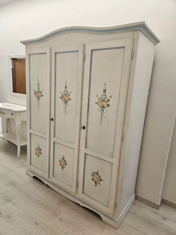 Armadio 3 porte legno bianco anticato filo azzurro decorato 158x56x197 - Mobili 2G