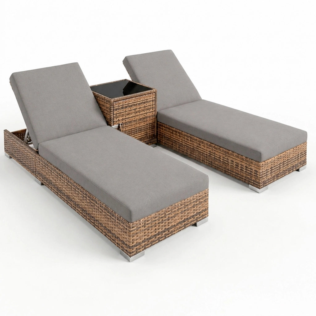 Set 2 Lettini Prendisole In Polyrattan Con Tavolino Contenitore E Cuscini Schienale Regolabile 5 Posizioni Sdraio Da Giardino Terrazzo Piscina 184 x 60 x 21 Cm Marrone Chiaro E Grigio