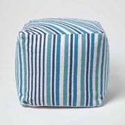 Cuscino per sedere moderno con design scandinavo Aqua Wit con strisce bianche e blu.