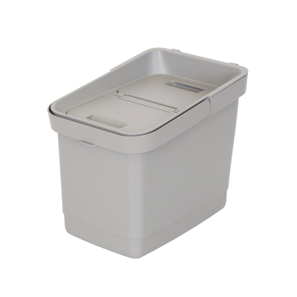 PATTUMIERA STOCCOLMA 20,5L 29X39,2XH32,5CM GRIGIA.