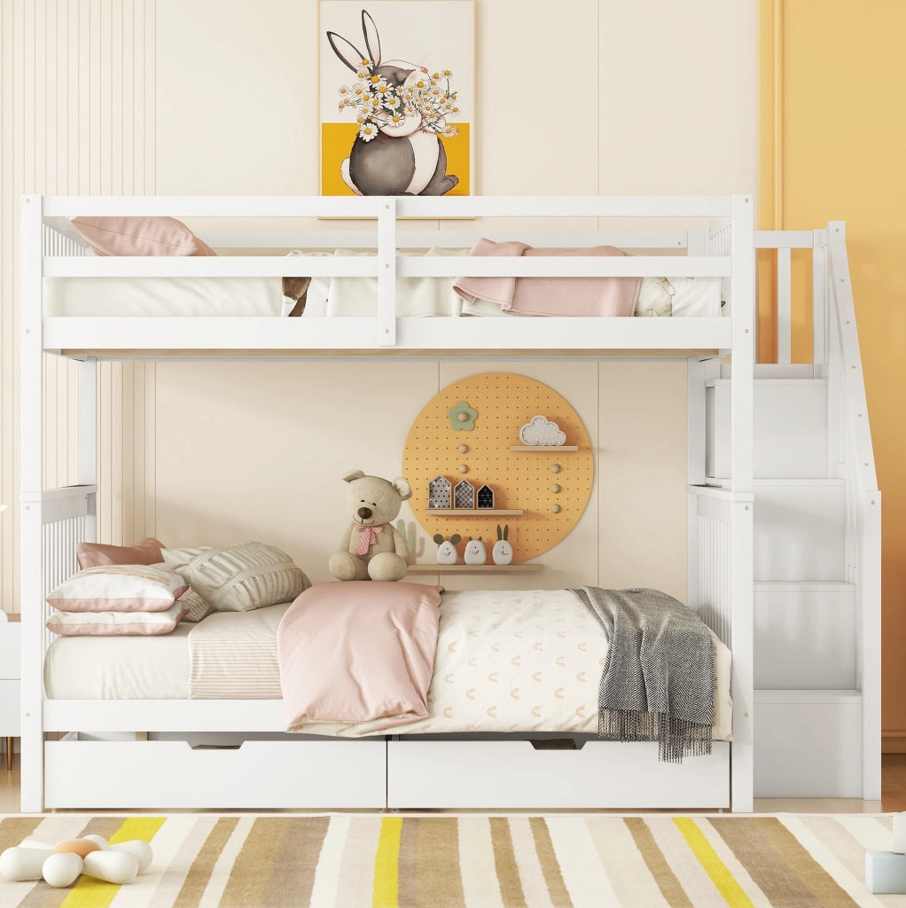 Letto a castello 140x200 cm con scala contenitore; 2 cassetti; in pino e MDF; bianco