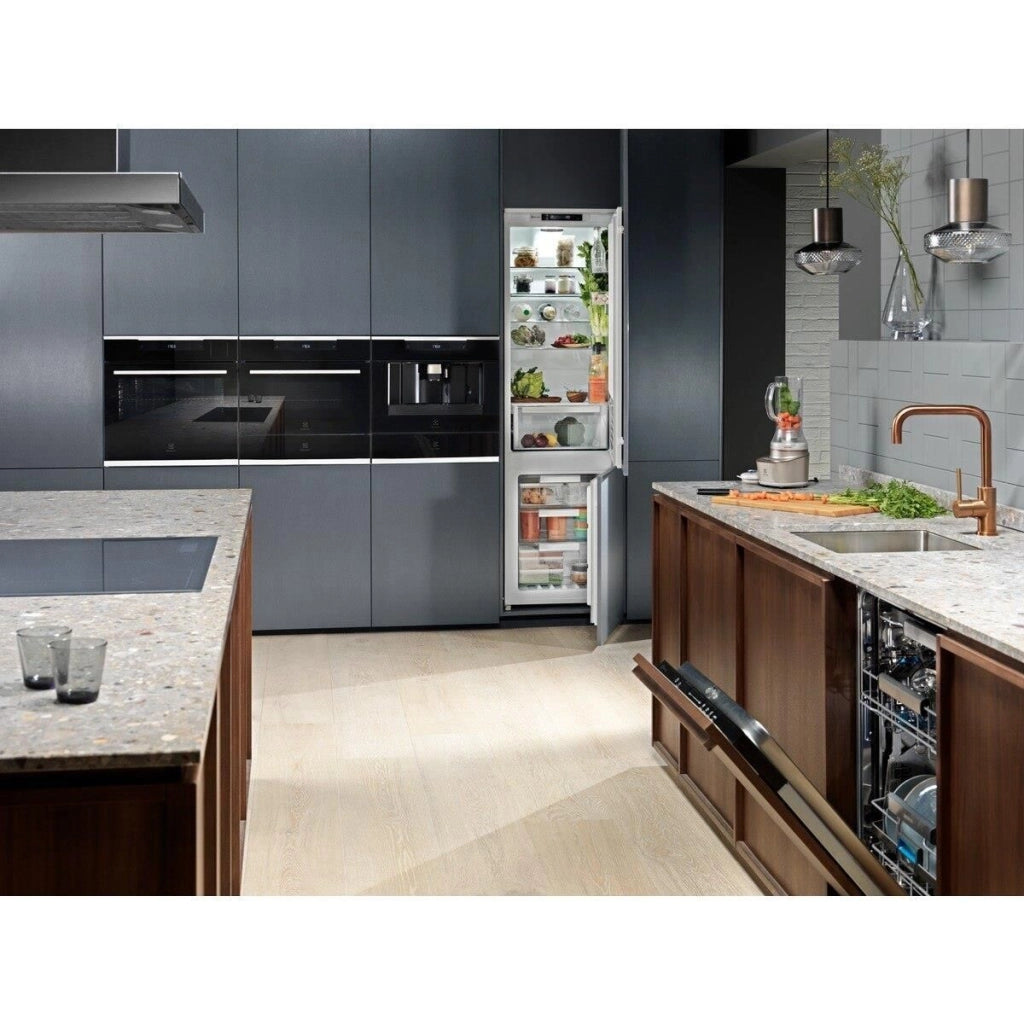 Electrolux KECB7310L Lavastoviglie Integrata totale Serie 900 ComfortLift® 60 cm