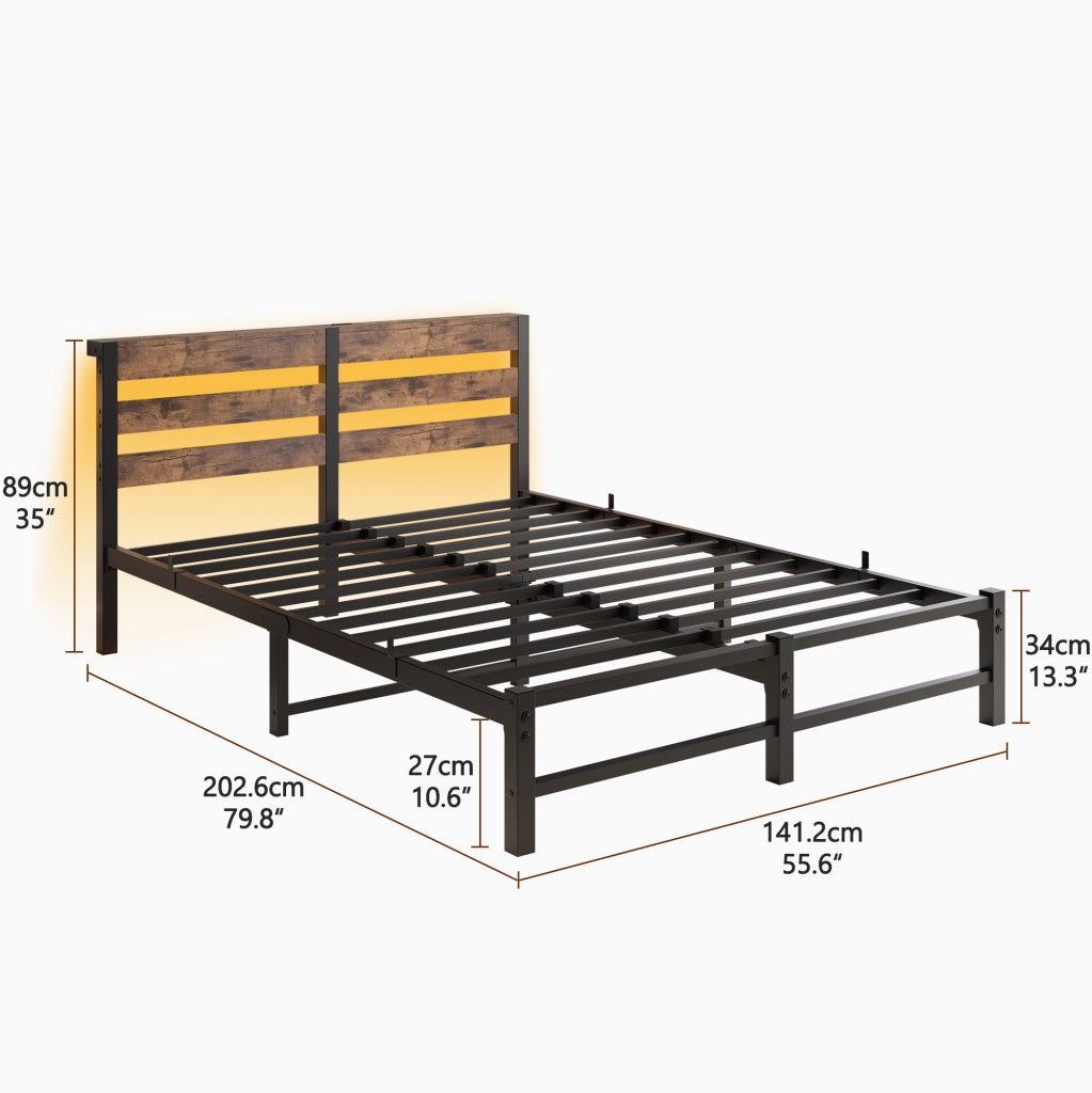 Letto matrimoniale 140×190 cm con 2 USB; LED RGB; ripiano testiera; struttura in metallo e legno; senza materasso; nero marrone