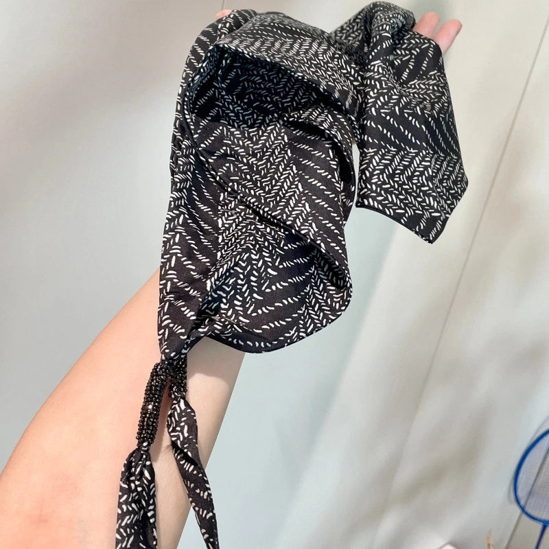 Cintura/foulard triangolare in seta a righe nere da donna, nuovo stile coreano 2025, accessorio elegante e sofisticato per la vita.