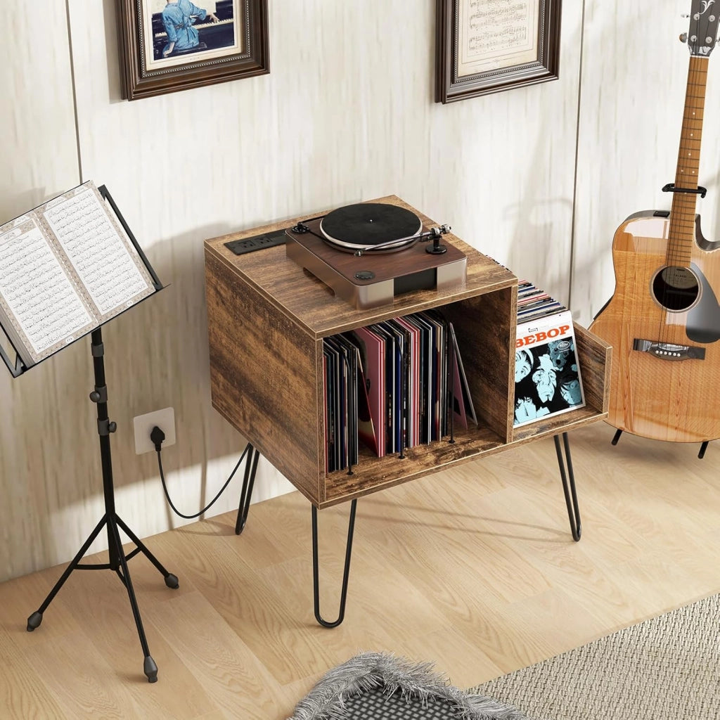 Supporto per Giradischi con Presa di Corrente, Espositore per Dischi con Presa di Corrente e Porta USB, capacità Fino a 145 Album, per Soggiorno e Camera da Letto, 66 x 45 x 67 cm (Marrone)