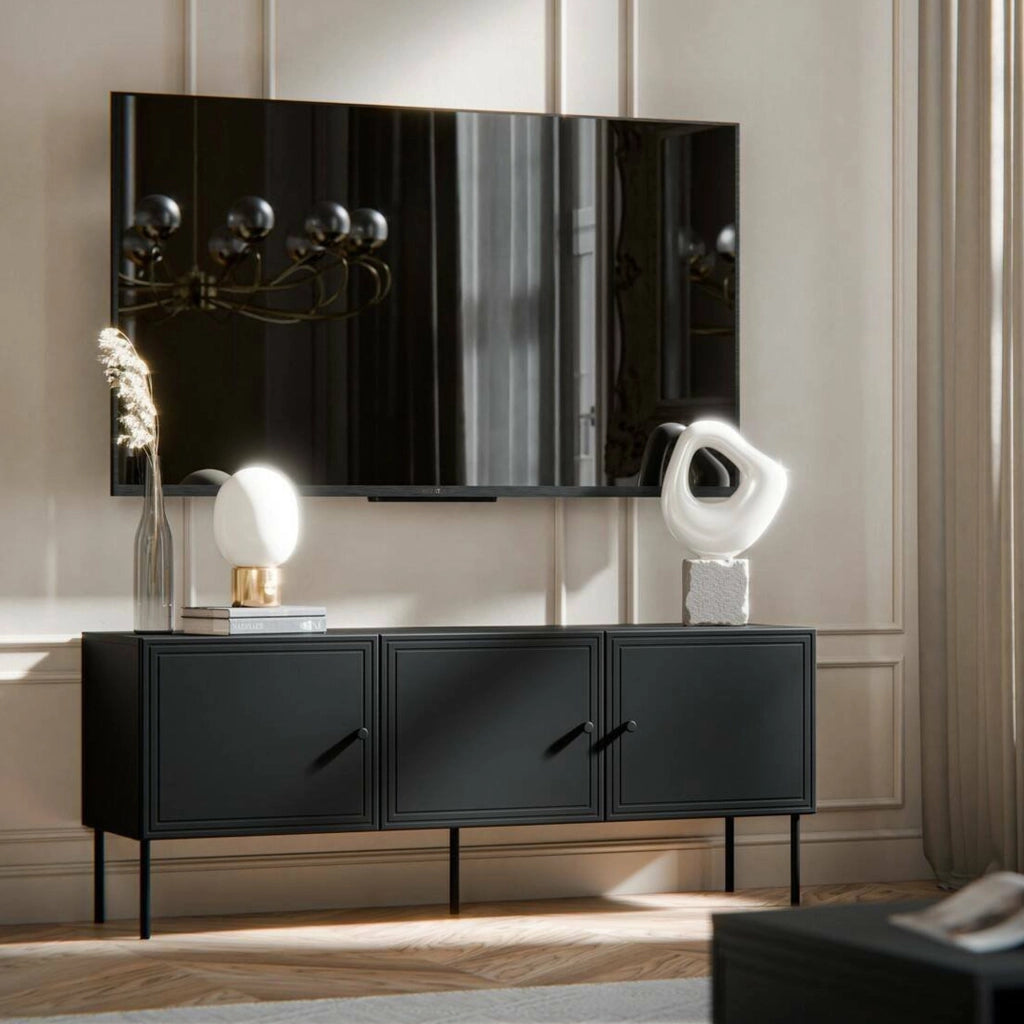 Mobile porta TV Sarzana, Madia da salotto con tre ante battenti, Rialzato da terra, 151x40 h60 cm, Nero