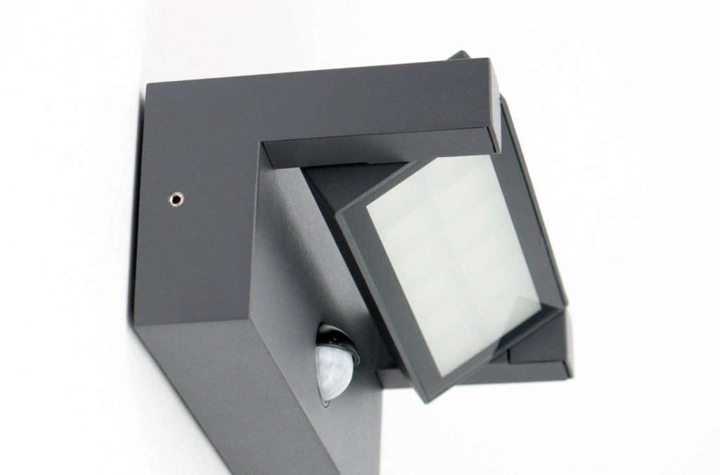 Applique esterna LED 21W con sensore antracite IP65