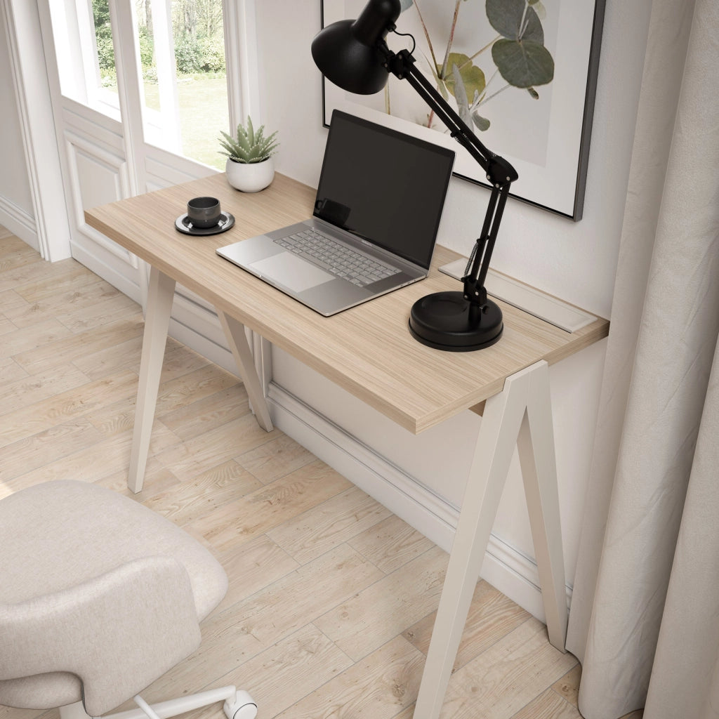 Scrivania Herdasa effetto noce chiaro gambe faggio in beige 75x107x49