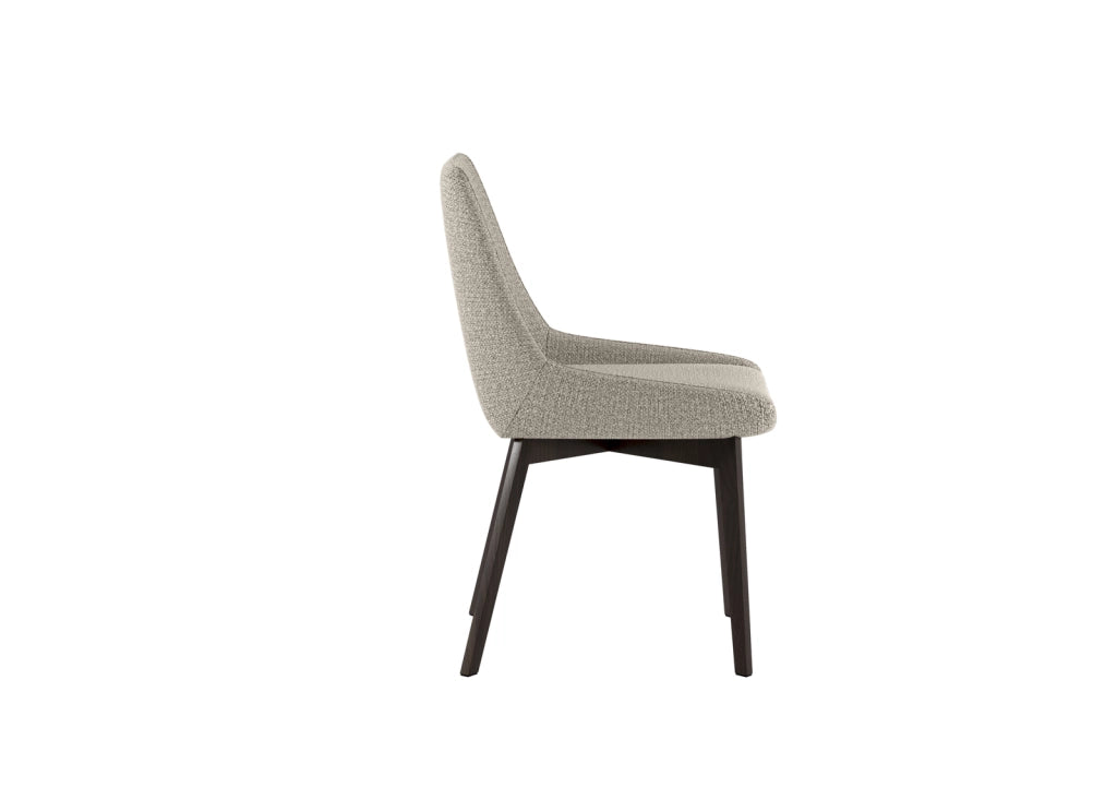 Sedia Vera da pranzo con seduta e schienale in tessuto beige e struttura in legno massello di noce - Design classico contemporaneo