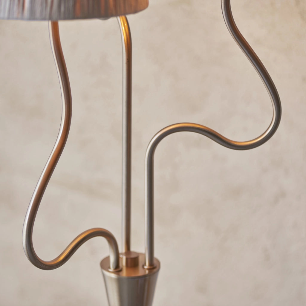 Lampada da terra Wriggle boho ottone e rafia 3 luci E14