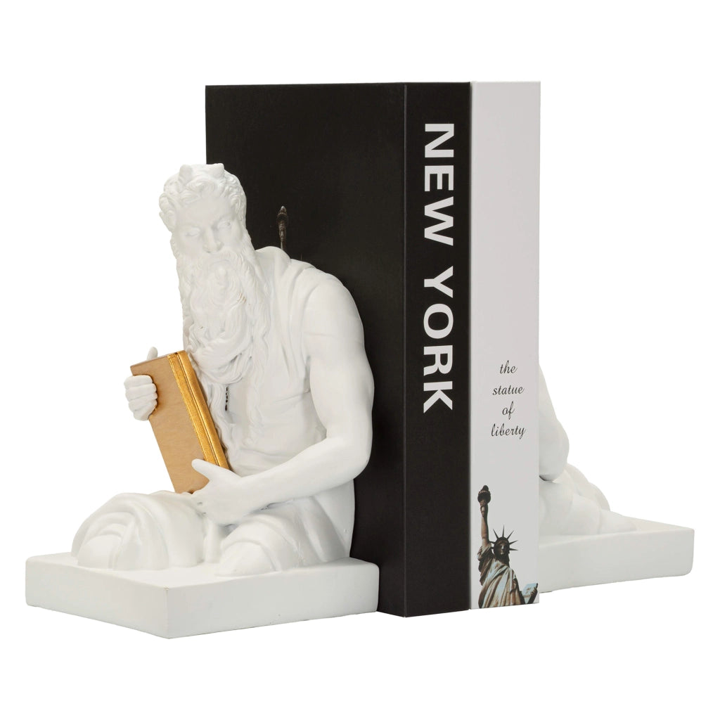 Faropa, Statua Statua Fermalibro, Bianco