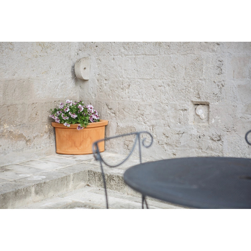 Vaso Fioriera angolare decorativa classica tradizionale 40x40 H34 in polimero resistente antracite per piante per giardini e terrazze - Made in Italy