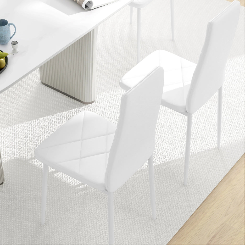 Set di 6 Sedie da Pranzo Imbottite in Similpelle con Schienale Alto e Gambe in Metallo ¨C Zephmum ¨C Bianco 41x50x97 cm