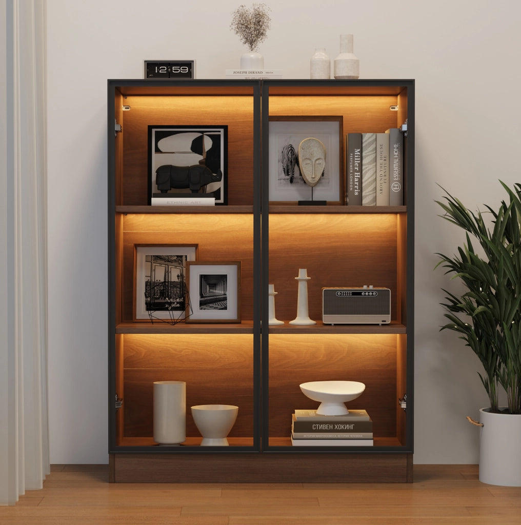 Vetrina in vetro 80x30x106 cm con illuminazione LED e 3 ripiani; vetro e pannelli truciolari noce naturale