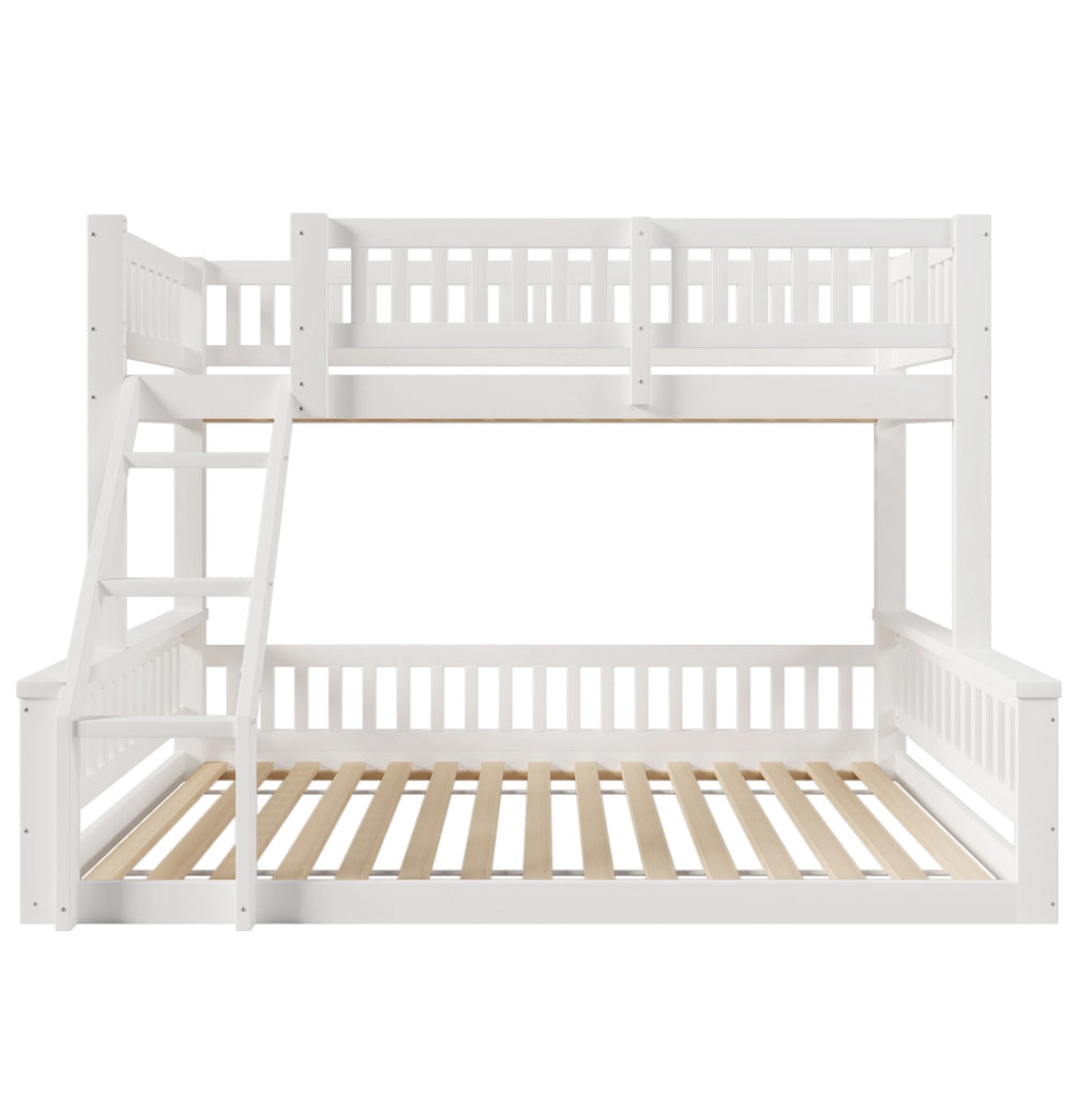 Letto a castello 90x200 cm e 140x200 cm con scala e sponde in legno di pino; MDF e compensato bianco