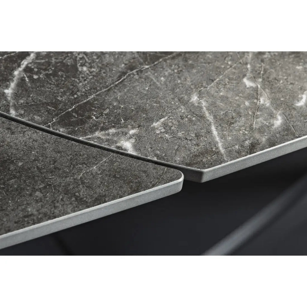 Table ATONIA – Ovale extensible 130 à 190 cm – Plateau en céramique effet marbre anthracite – Piedi in metallo – Stile moderno