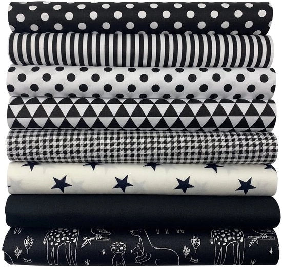 Tessuto Patchwork 100% Cotone - Quadrato 50 x 50 cm - 8 Pezzi - Manufatto Artigianale - Ideale per Sartoria/Attività Ricreative