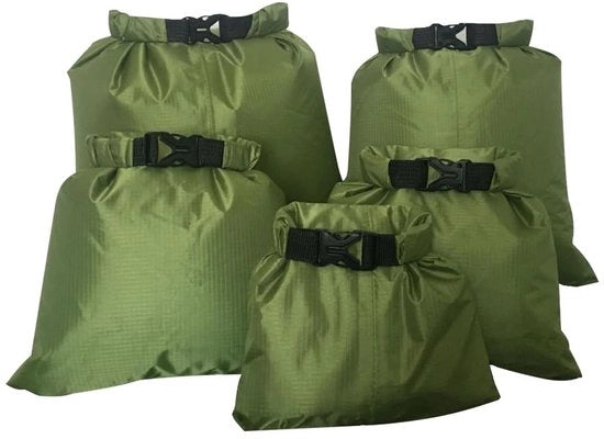 Zaino acqua resistente 5 pezzi - Sacchetto acqua resistente 1,5/2,5/3,5/4,5/6 litri - Adatto per nuoto/rafting/campeggio - Verde militare - Trattamento PU - Sacchetto impermeabile