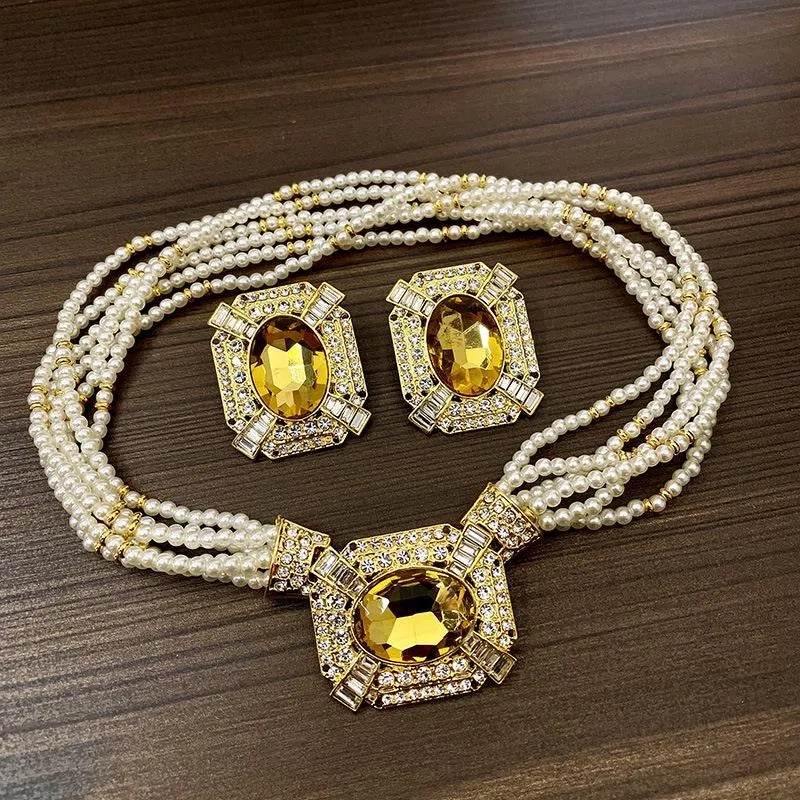Collana e orecchini vintage fatti a mano con pendente multistrato di perle e cristalli, regalo di Natale per donna, regalo di compleanno