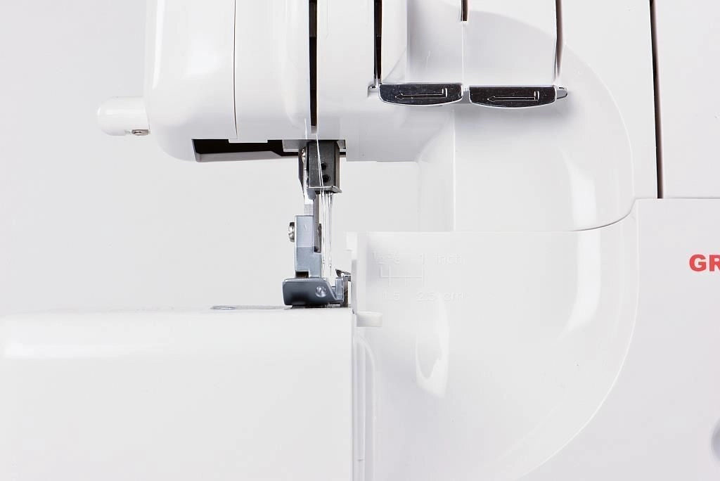 Gritzner 788 Serie Overlock Macchina da Cucire Overlock 2-3-4 Fili Trasporto Differenziale Braccio Libero 1300 punti-min colore Bianco