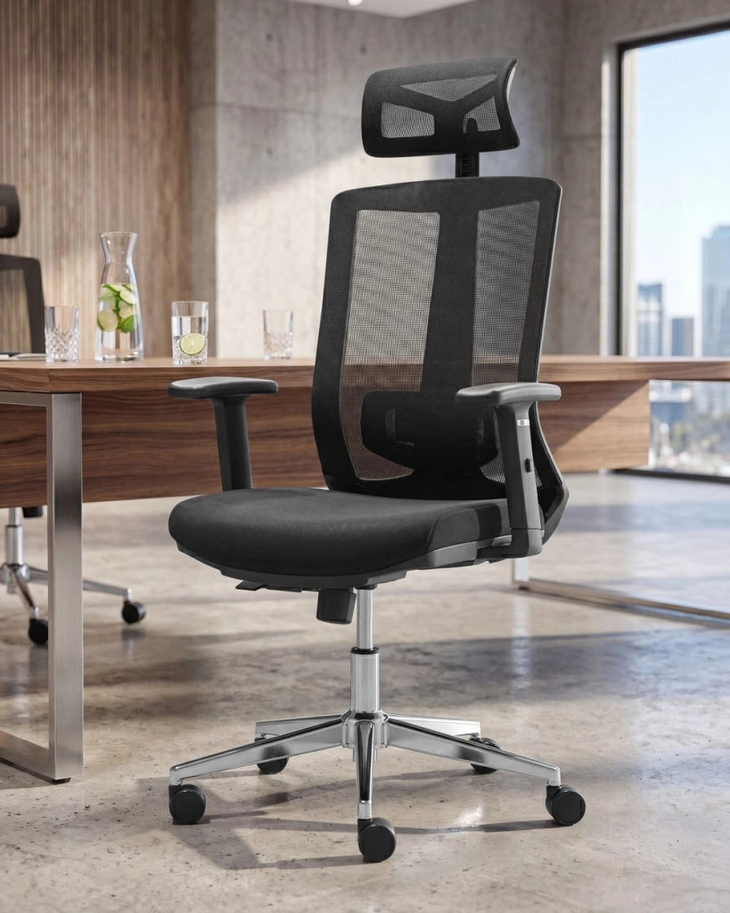 Sedia da ufficio in tessuto e rete nera, schienale e braccioli regolabili, design moderno, per l'ufficio domestico