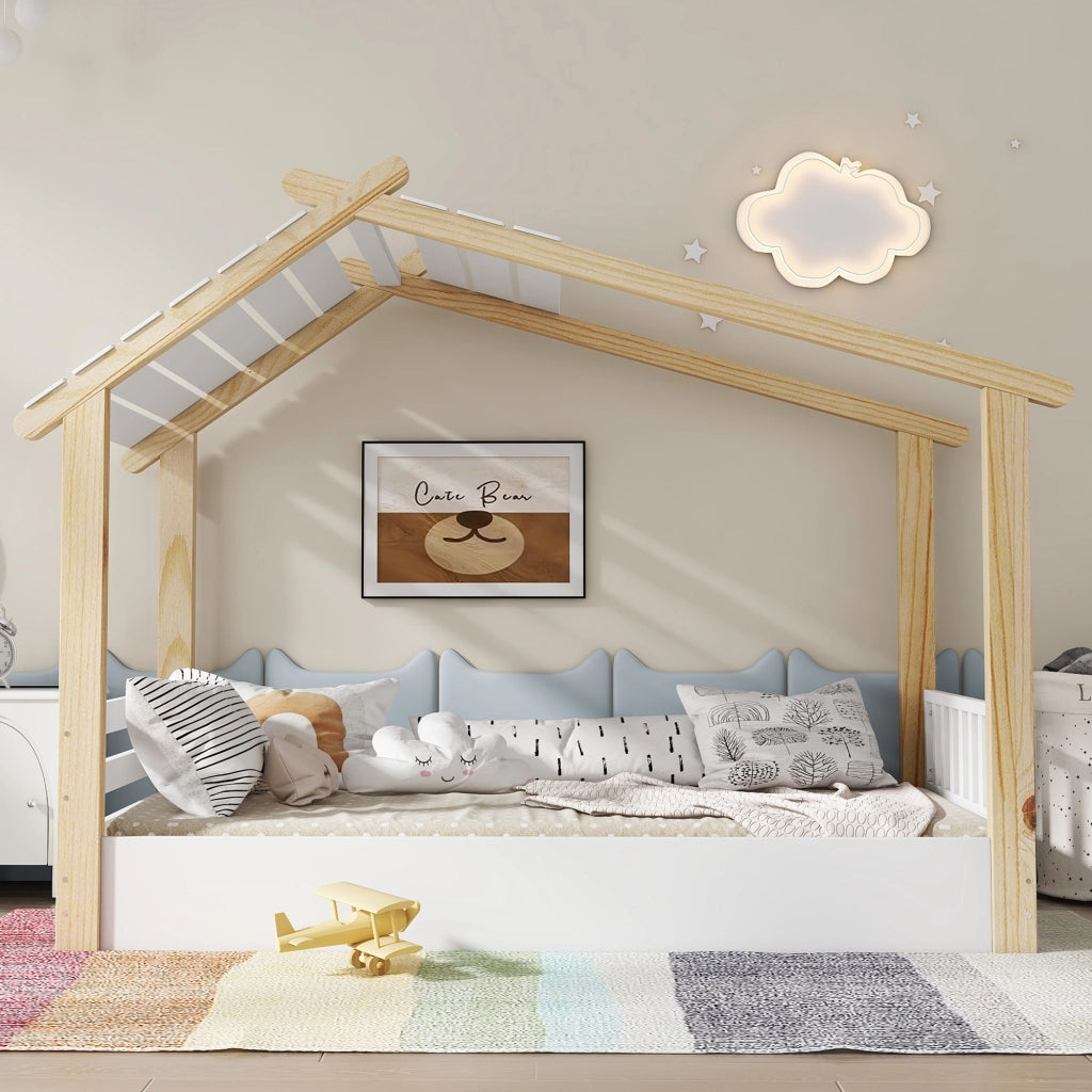 Letto per bambini a forma di casetta 90x200 cm, legno bianco e naturale, con reti a doghe stabili, struttura in pino, truciolare e MDF