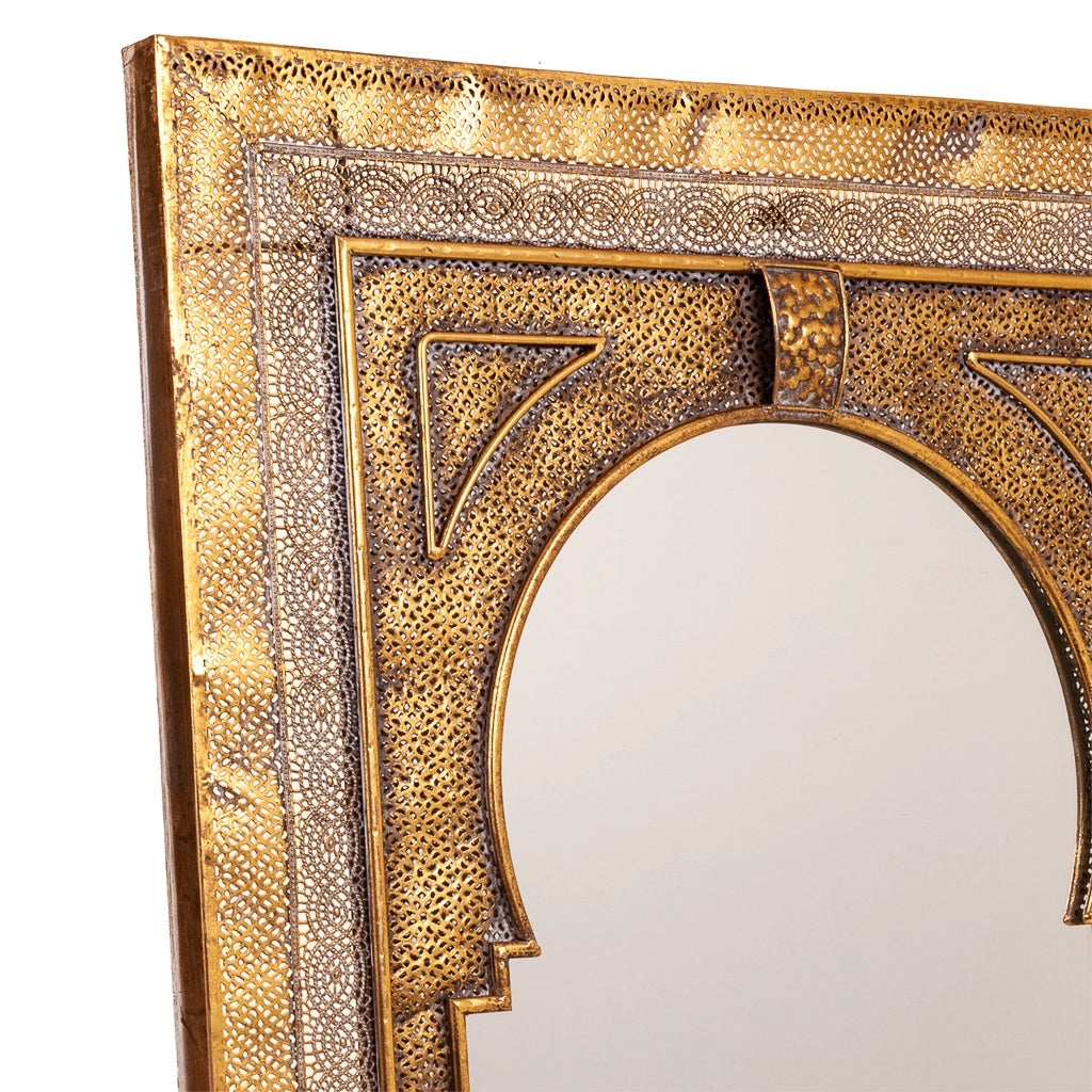 Specchio in metallo dorato 70x5x100h