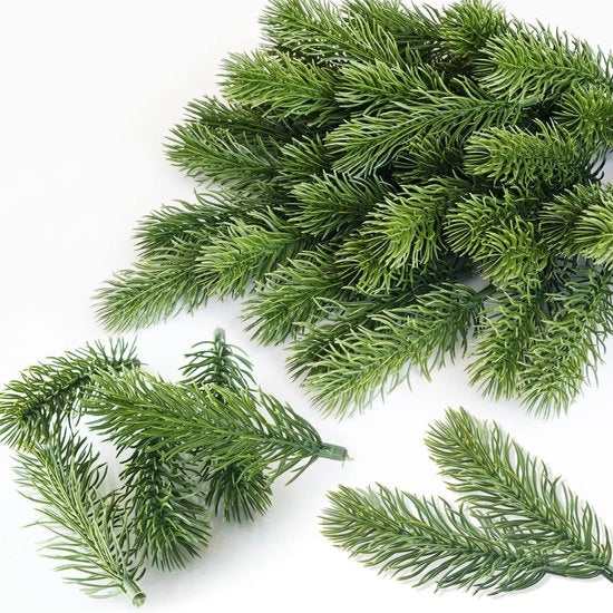 60 pezzi di artificiale dennentakke, 10 cm di dennentakke artificiale come vere, piante verdi per decorazione di Natale, decorazione di Natale per slitta, corona e decorazione di Natale